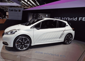 Peugeot208HybridFe